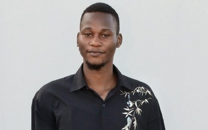  Alex Ntonjira
