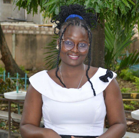  Diana Nafula